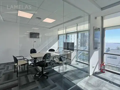 Oficina con vista al río Paraná  FORUM Puerto Norte - 230 m2