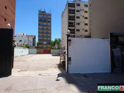 Terreno en Venta 17  mts Frente