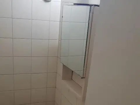 4 ambientes con balcón y patio