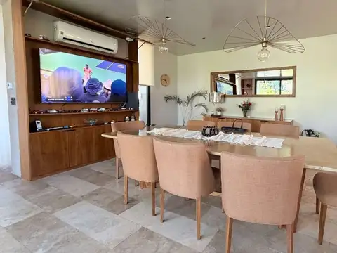 CASA EN VENTA - LAS GOLONDRINAS Bo CERRADO, HUDSON