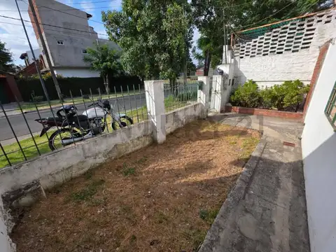 Depto Tipo Casa en Venta 26 años