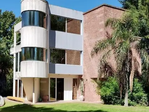 Casa Chalet  en Alquiler en Isla Santa Mónica, Delta, Tigre