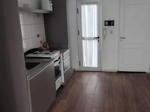 Alquiler de departamento de dos Amb Berazategui