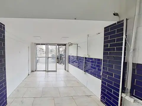 LOCAL COMERCIAL EN ALQUILER SOBRE AV. SAN MARTÍN