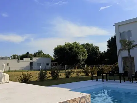 Casa en Alquiler al Norte