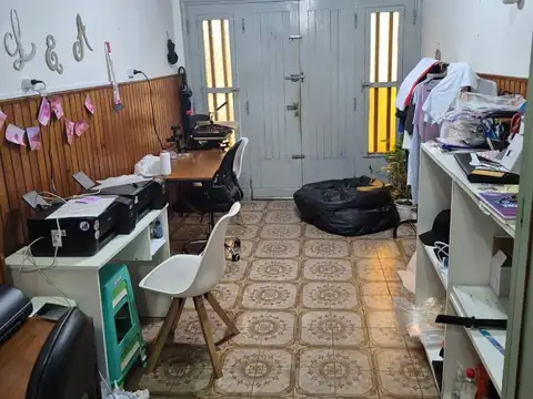 Casa 2 ambientes con 1 baño