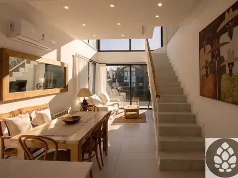 Departamento tipo duplex 3 amb en venta c/ Dos cocheras, en Las Gaviotas