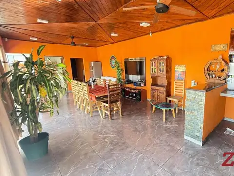 Quinta 2 ambientes con parrilla y pileta