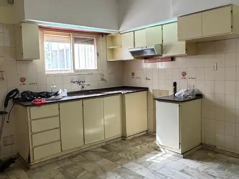 VENTA CASA 3 DORMITORIOS CON QUINCHO  EN VGG