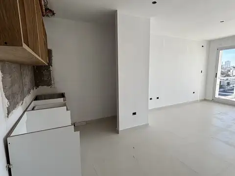 Venta | Monoambiente a estrenar en 5to piso al frente con balcón – Ideal primera vivienda o inversión