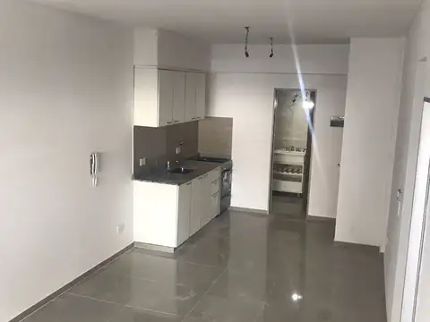 Departamento en Alquiler en Lomas de Zamora, $ 600.000