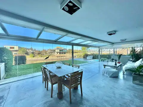 Departamento en Venta con 2 cocheras