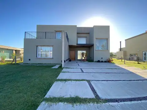 Casa en Alquiler en Canning, $ 2.500.000