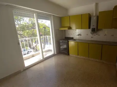 Depto Tipo Casa en Alquiler de 3 ambientes