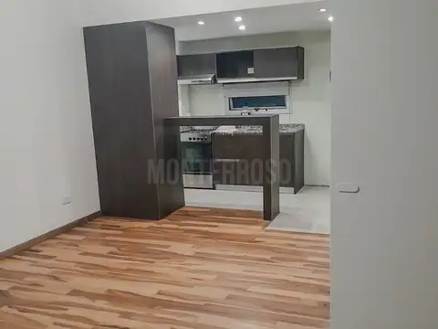 Departamento en Alquiler en Berazategui, $ 550.000