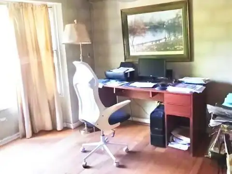 Casa 6 ambientes con 4 baños