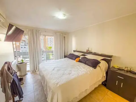 Departamento 8 ambientes con 2 baños