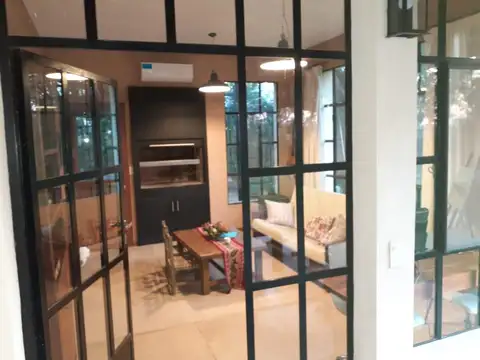 Casa en alquiler verano, 4 dormitorios, Santa Bárbara del 3/1 al 1/2  sobre  1.500 m2 de jardín