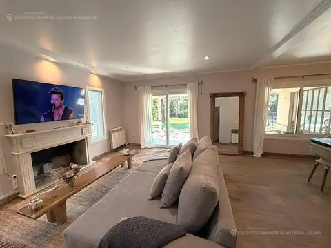 Casa en Venta con 6 cocheras