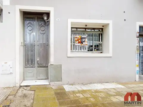 Gobernador Valentín Vergara al 700