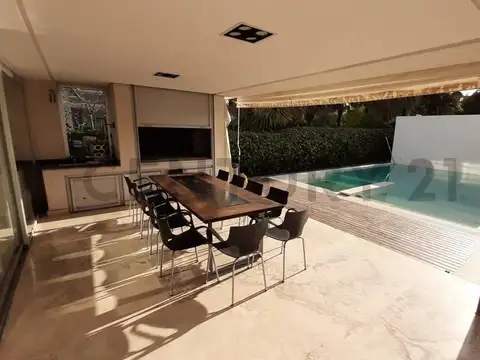 VENTA CASA BARRIO PRIVADO PUEYRREDON CHACRAS DE CORIA