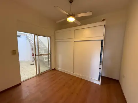 Depto Tipo Casa en Alquiler en Villa Lynch, $ 820.000