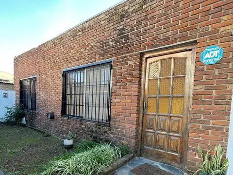 VENTA PH 4 AMBIENTES CON PATIO ENTRADA PROPIA