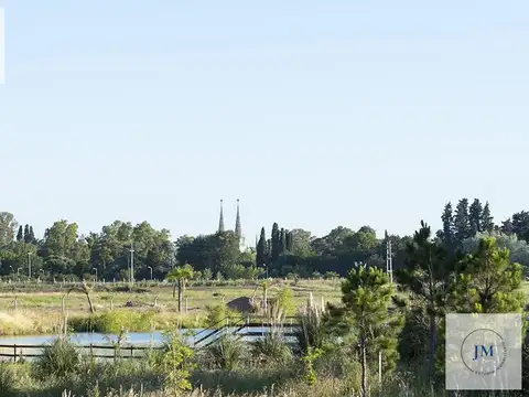 Terreno en Barrio Cerrado Los Juncos