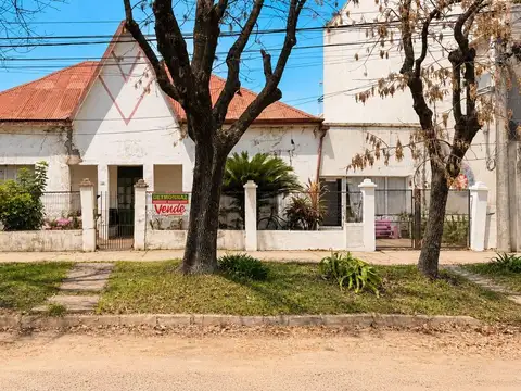 Casa en calle Nª6 Gutierrez esquina Mitre