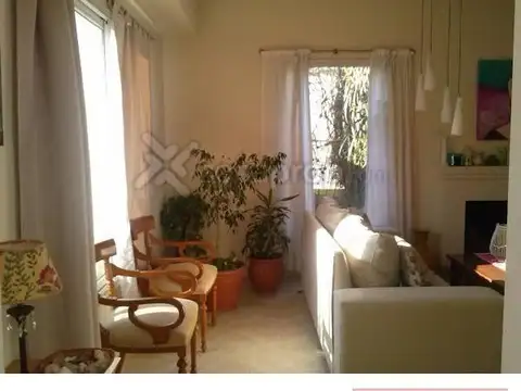 Casa en Alquiler Temporal con 3 cocheras