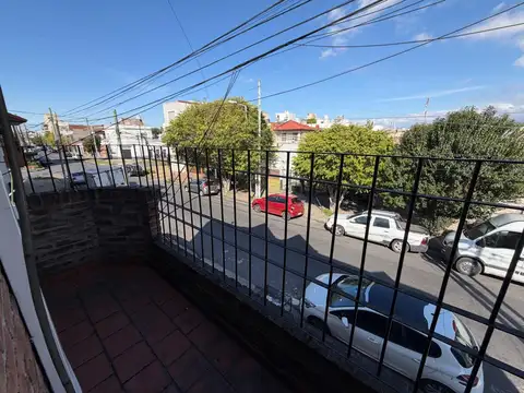 Depto Tipo Casa en Alquiler en Villa Dominico, $ 850.000