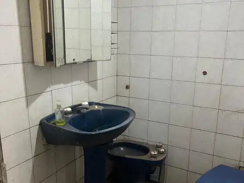 LOCAL / TALLER DESARROLLADO EN UNA PLANTA PRÓXIMO A PANAMERICANA Y GRAL PAZ