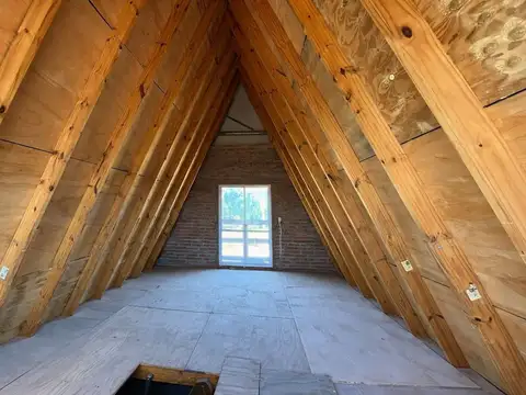 Casa 2 ambientes con 1 baño