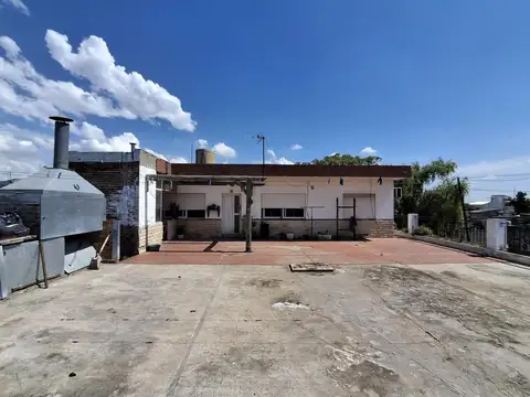 Ph con amplia terraza en José León Suarez