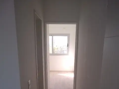 Departamento Dos ambientes al frente segundo piso (Actualmente Alquilado)