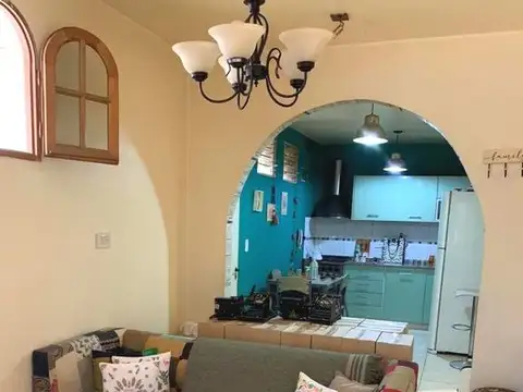 Juan Bautista Alberdi 4300  *  Interno - Depto. 4 Amb. C/ Patio, Terraza, Quincho y Parrilla - Sup.