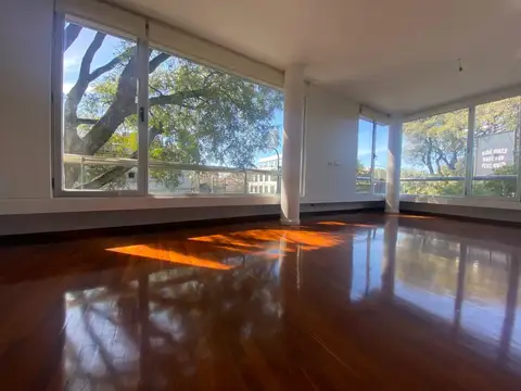 Departamento en alquiler tres ambientes Martínez.