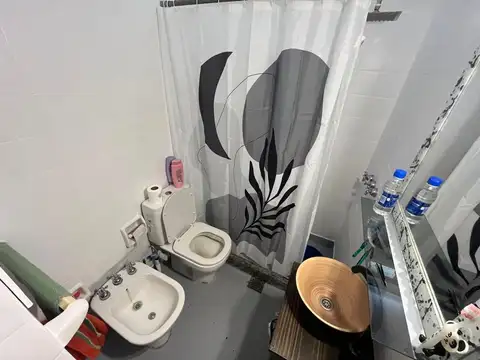 CASA EN VENTA CITY BELL 2 DORMITORIOS