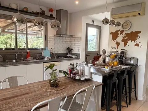 Casa en Alquiler Temporal en Pilar del Este - Santa Guadalupe, USD 4.000