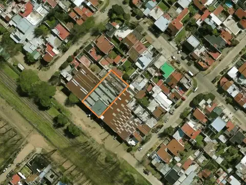 Galpon en Venta 20  mts Frente