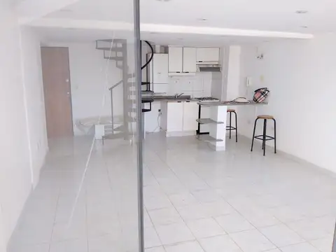 Depto Tipo Casa en Venta en Belgrano, USD 130.000