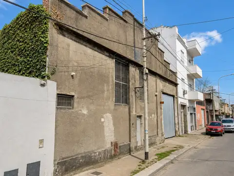 Avenida Crisologo Larralde 2600