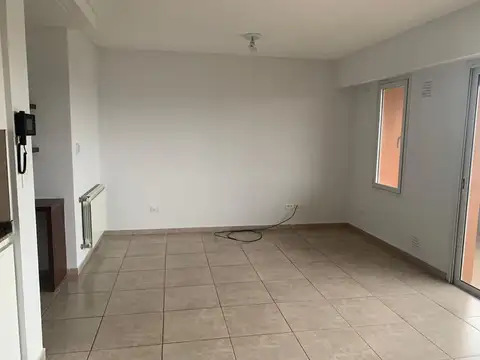 Departamento en Alquiler en Arroyito, $ 800.000