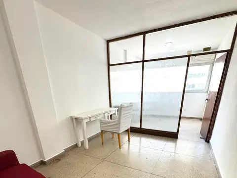 Oficina en Alquiler en Barrio Centro - Externa con Vista