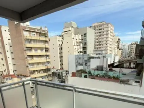 Luminoso monoambiente en edificio con amenities