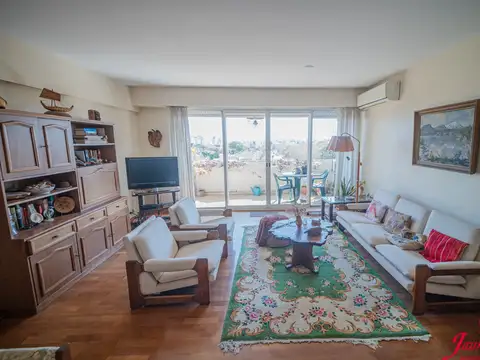 Departamento en Venta de 4 ambientes