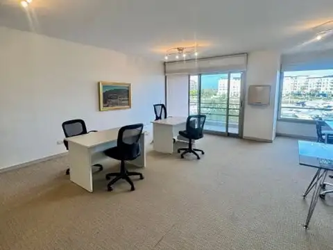 Avenida del Mirador 200 , Piso 1