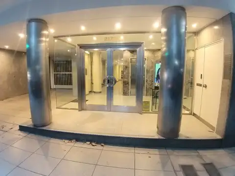 VENTA - DPTO 4 AMBIENTES - SEMI PISO - DEPENDENCIA - COCHERA - BAULERA - SUBTE A, B Y D