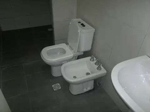 E. ZELAYA DE GONZALEZ 700