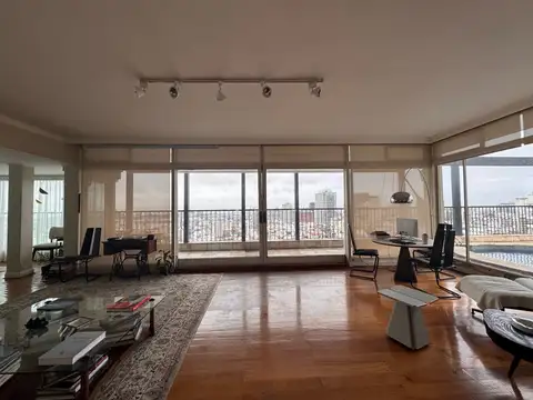 Departamento en Alquiler de 4 dormitorios